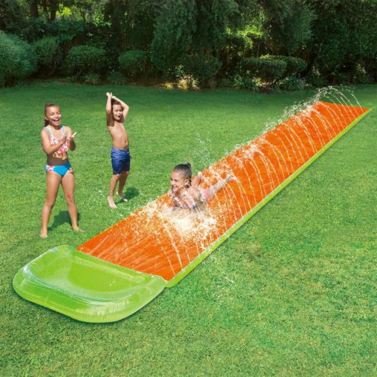 Waterglijbaan 549 cm lang met watersproeiers